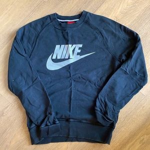 NIKE CREW NECK (Size SMALL)